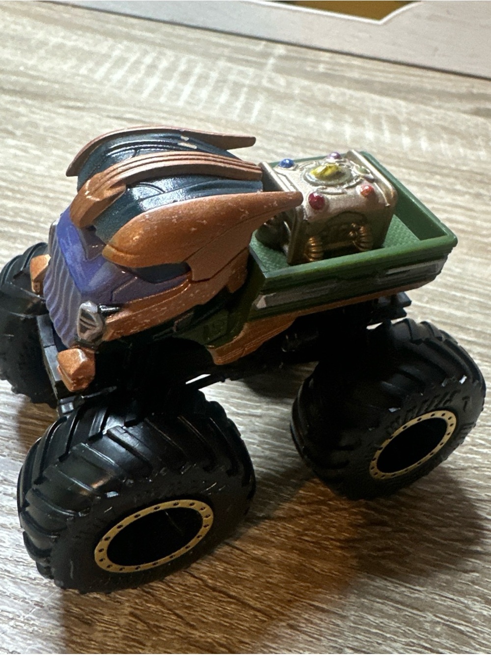 Hot Wheels THANOS 2021 Monster Truck Marvel Infinity Gauntlet 1:64